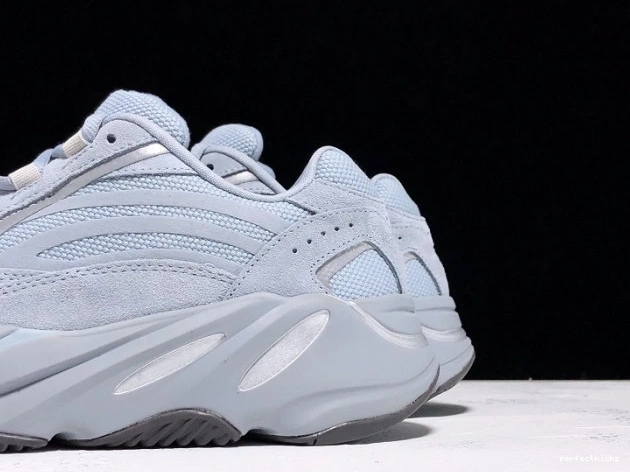 Hospital Blue 700 Adidas v2 Boost Yeezy FV8424 0817
